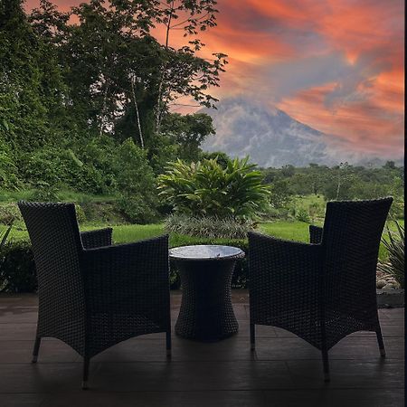 Arenal Roca Suites La Fortuna Exterior foto